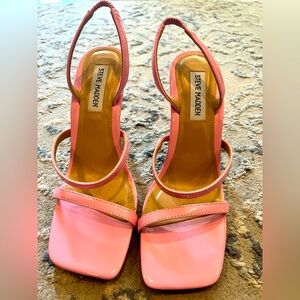 Steve madden Pink strapped mid heel